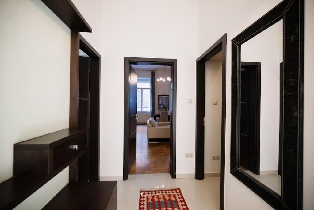 Your Dream At Vaci Street Apartment *